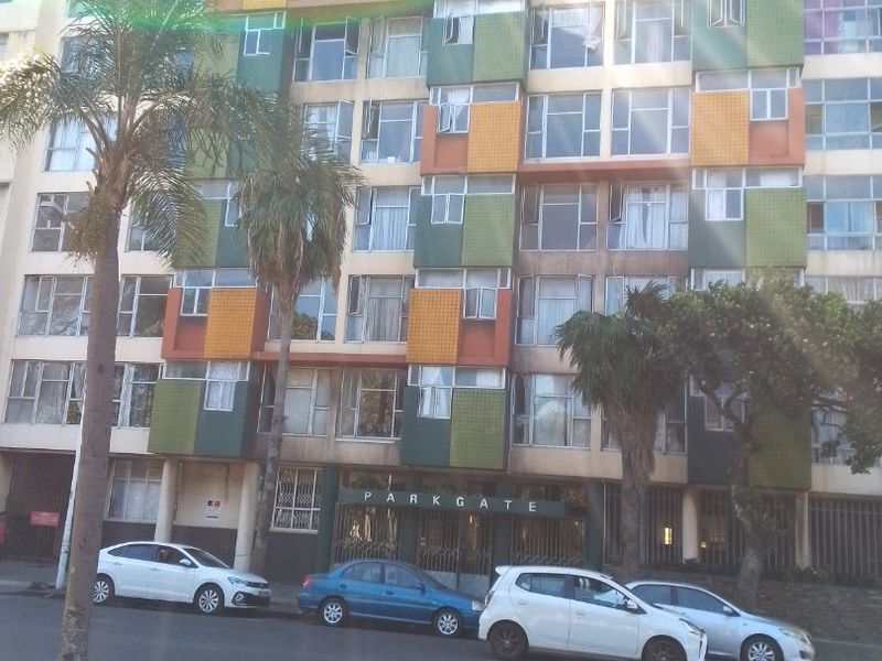 2 Bed Apartment in Durban Central for Sale - Photo 2