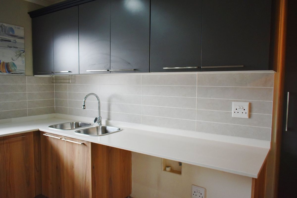 Modern North Facing Flat in Golden Fields Estate - Photo 3