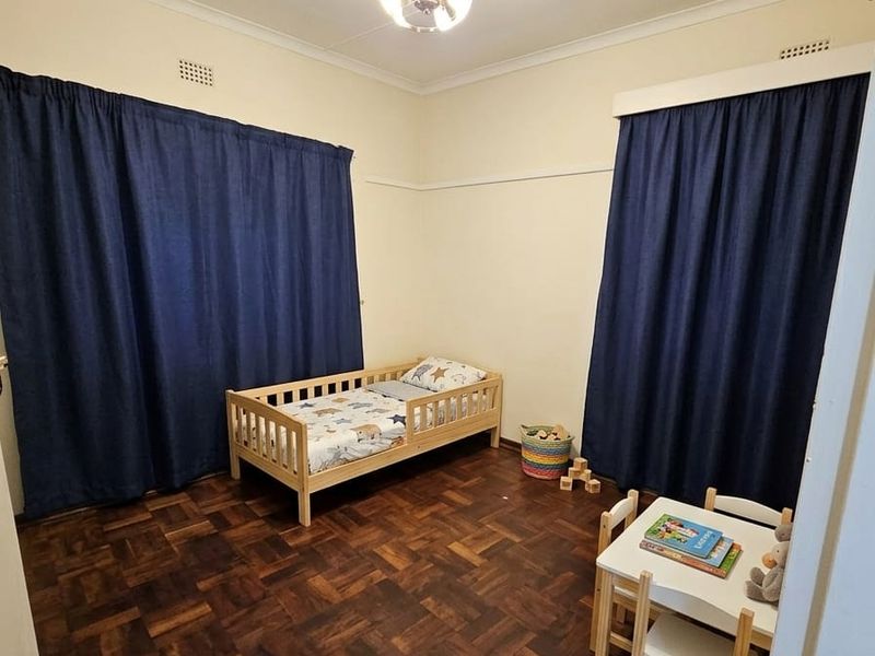 Spacious 3-Bedroom Home with Flatlet & Large Erf – Great Investment Opportunity! - Photo 8