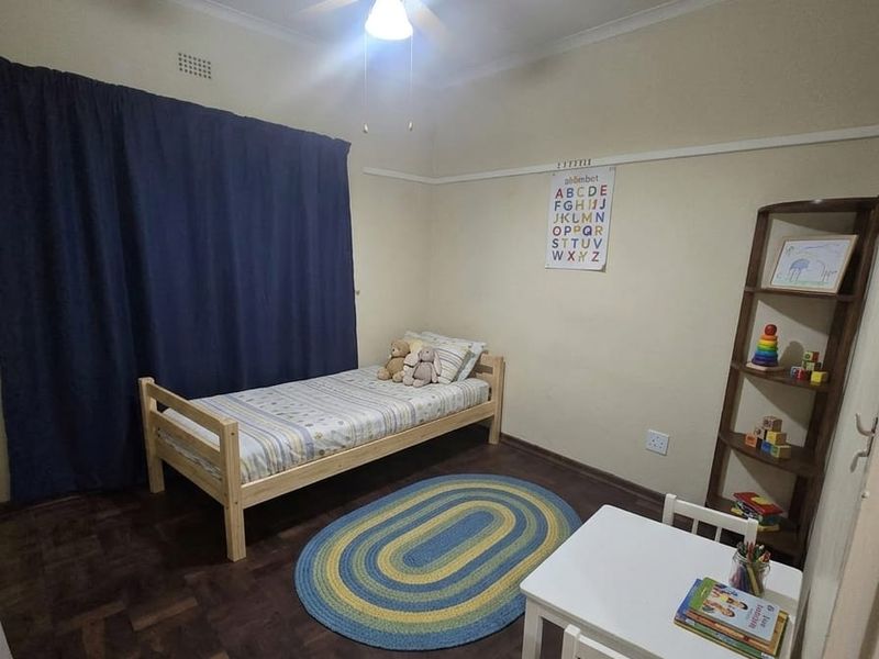 Spacious 3-Bedroom Home with Flatlet & Large Erf – Great Investment Opportunity! - Photo 6