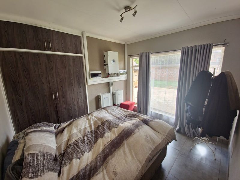 Charming 3-Bedroom Family Home – Move-In Ready! - Photo 8