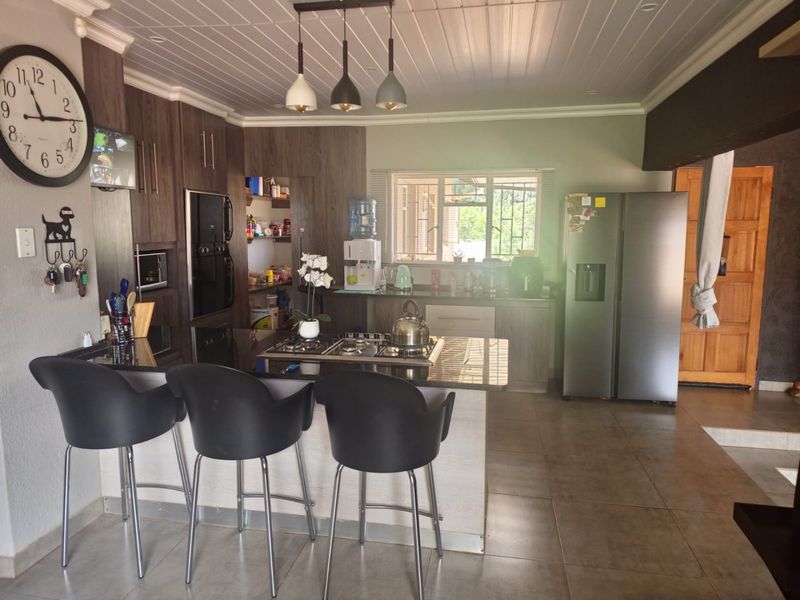 Charming 3-Bedroom Family Home – Move-In Ready! - Photo 5