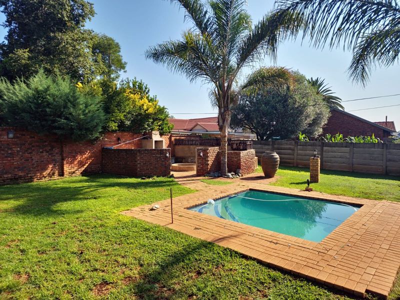 Charming 3-Bedroom Family Home – Move-In Ready! - Photo 1