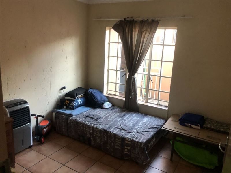 Spacious 179m2 Simplex Townhouse – Your Dream Home Awaits!  - Photo 8