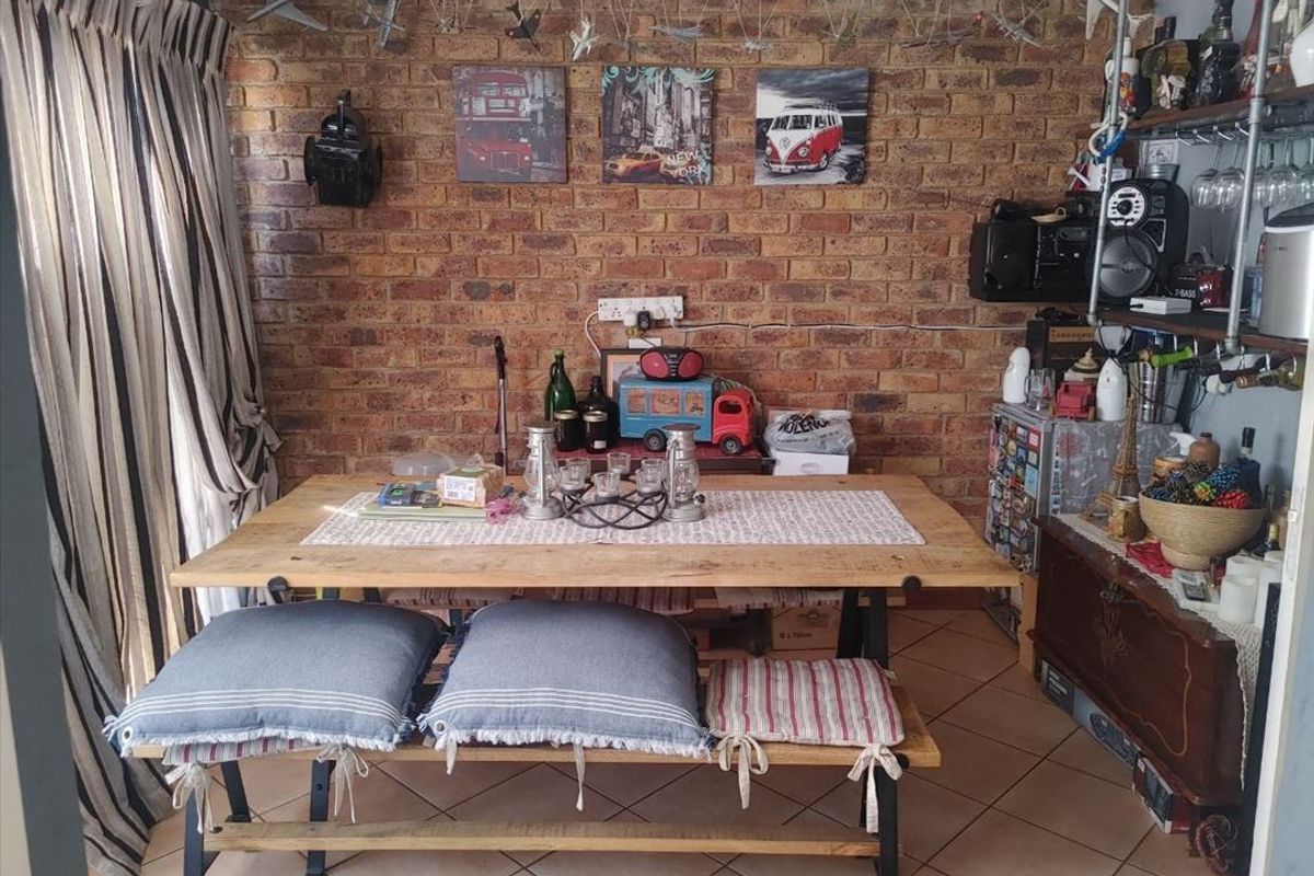 Step Into Your Future – Duplex Delight Awaits!   - Photo 4