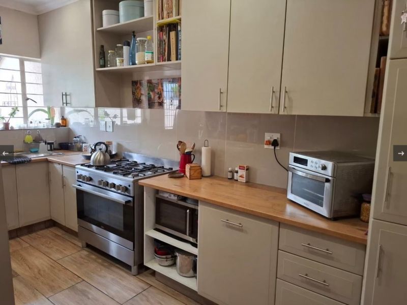 Fairytale Living Awaits - Photo 3