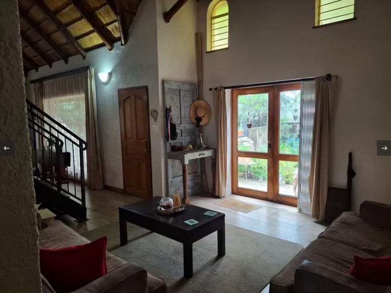 Fairytale Living Awaits - Photo 6