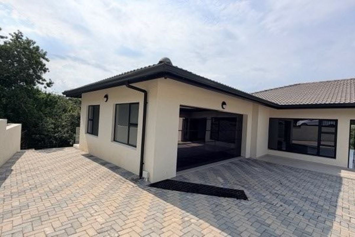 Exceptional Contemporary Living in Palm Kloof Estate, Shelly Beach - Photo 4