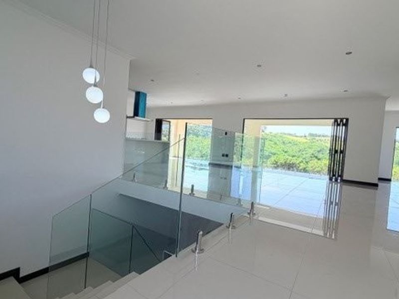Exceptional Contemporary Living in Palm Kloof Estate, Shelly Beach - Photo 7