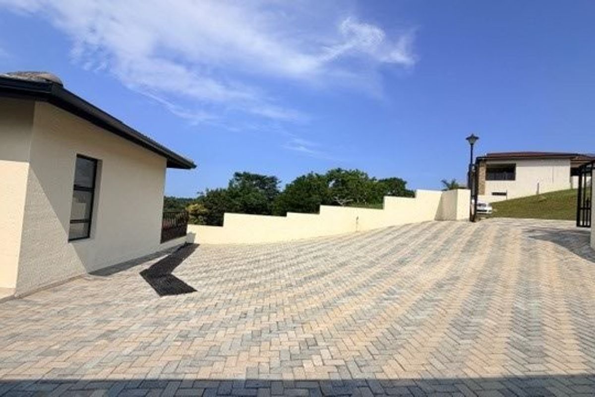 Exceptional Contemporary Living in Palm Kloof Estate, Shelly Beach - Photo 5