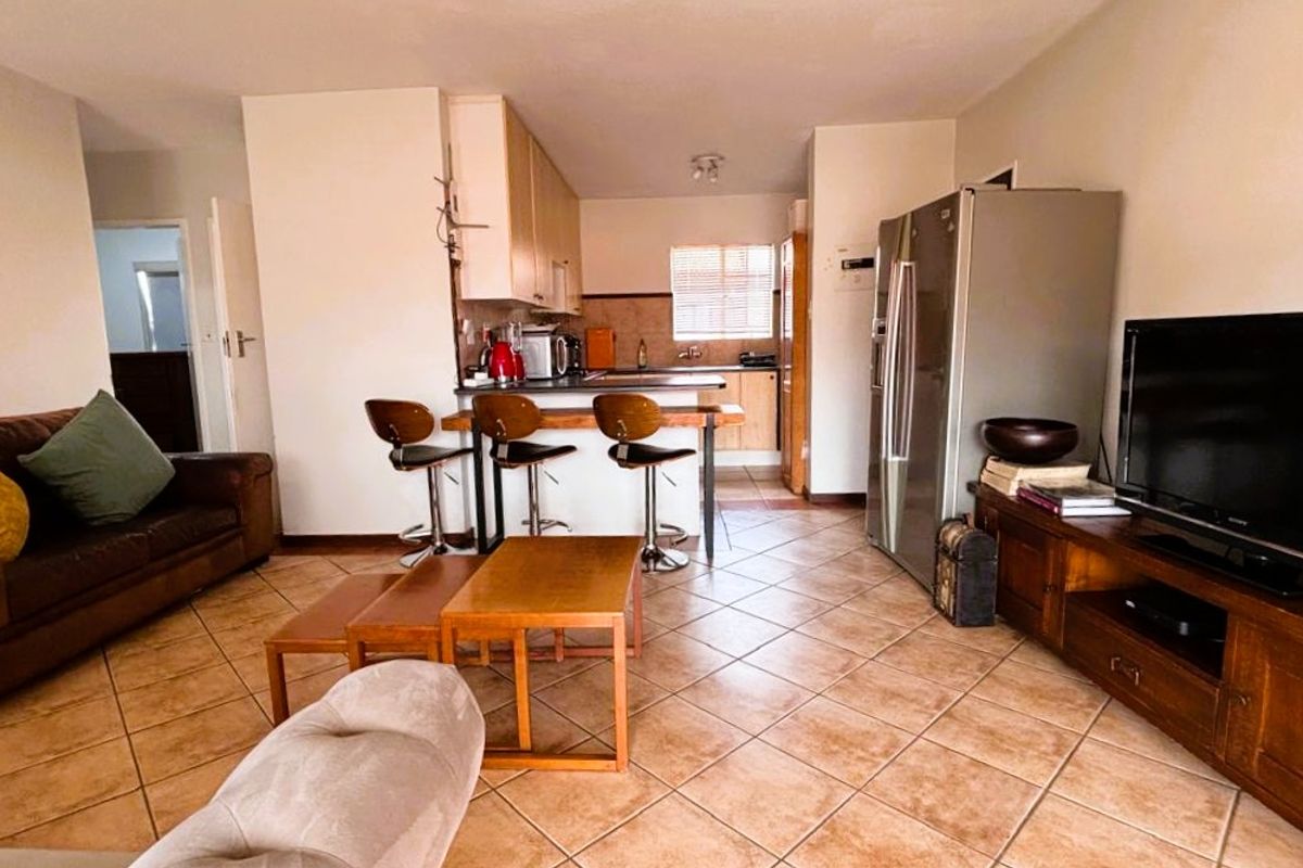 2 Bed 1 Bath unit for sale in Eco Park Estate - Photo 4
