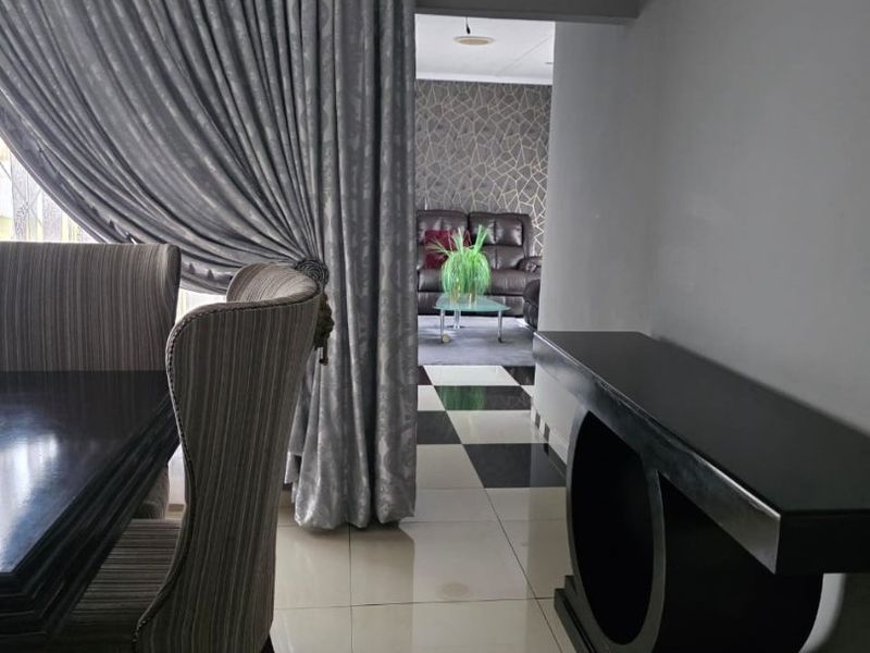 Modern living at a Good Price - Photo 7