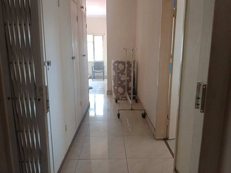 Prime Corner Property with Income Potential in Medical Hub - Photo 6