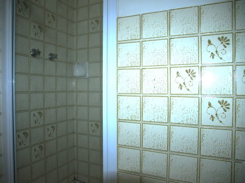 Secure, Spacious Living in a Well-Maintained Access-Controlled Complex. PRICE REDUCED - Photo 6