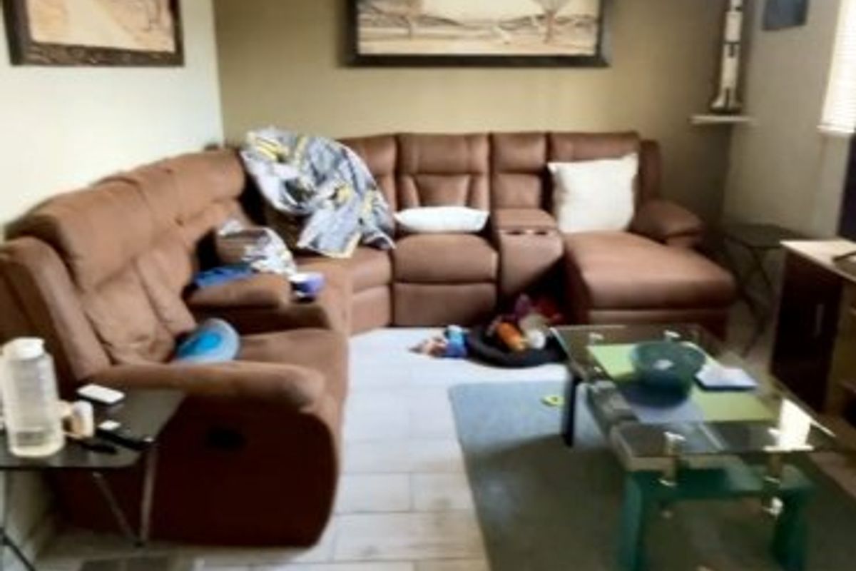 Spacious 3-Bedroom Townhouse with Private Garden & Pet-Friendly Living - Photo 5