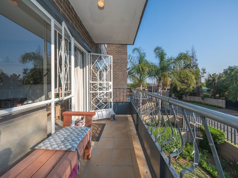 Cozy & Convenient 1-Bedroom Flat – Perfect Starter or Investment! - Photo 2