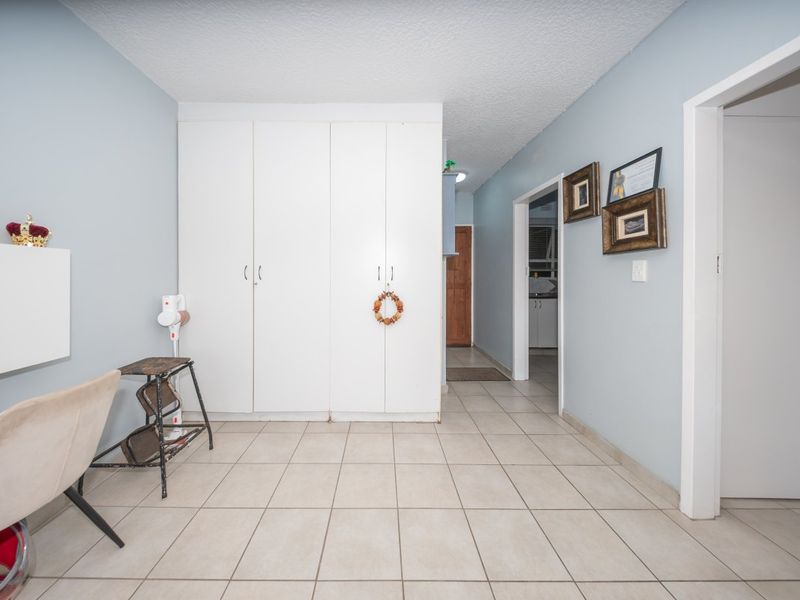 Cozy & Convenient 1-Bedroom Flat – Perfect Starter or Investment! - Photo 8