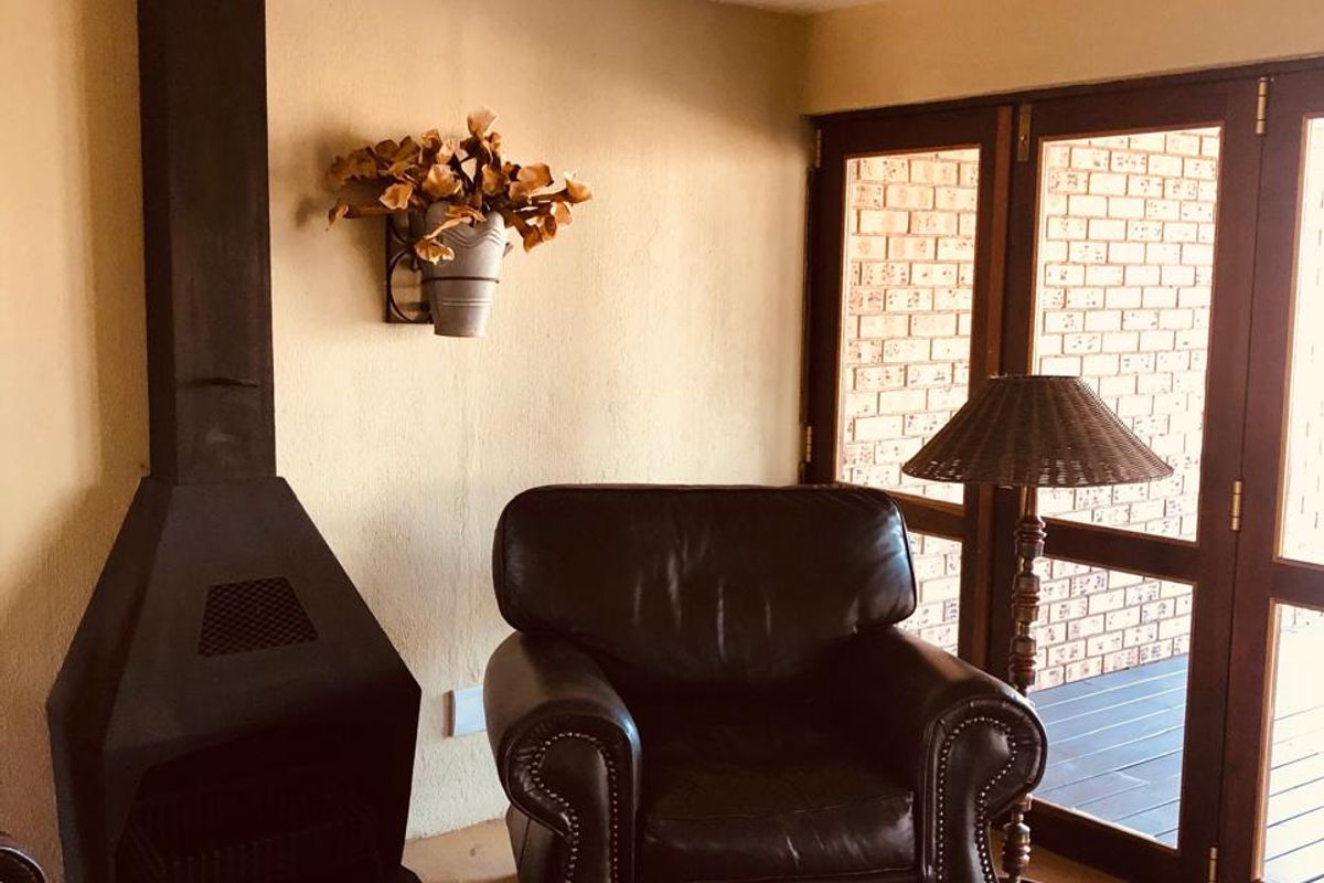 Serene Sabie Park Family Home for Sale - Photo 5