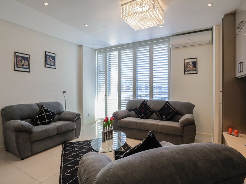 2 Bedroom 2 Bathroom Luxury Apartment For Sale Bedfordview - Photo 5