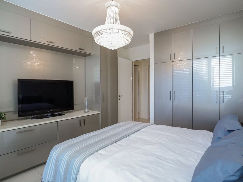 Luxury Redefined | Fully Renovated North-Facing 2 Bedroom Apartment - Photo 4