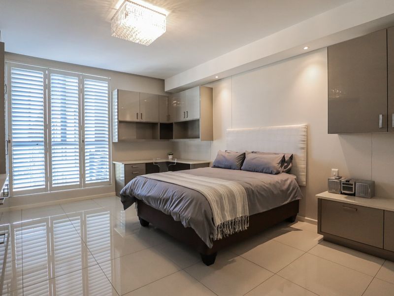Luxury Redefined | Fully Renovated North-Facing 2 Bedroom Apartment - Photo 3