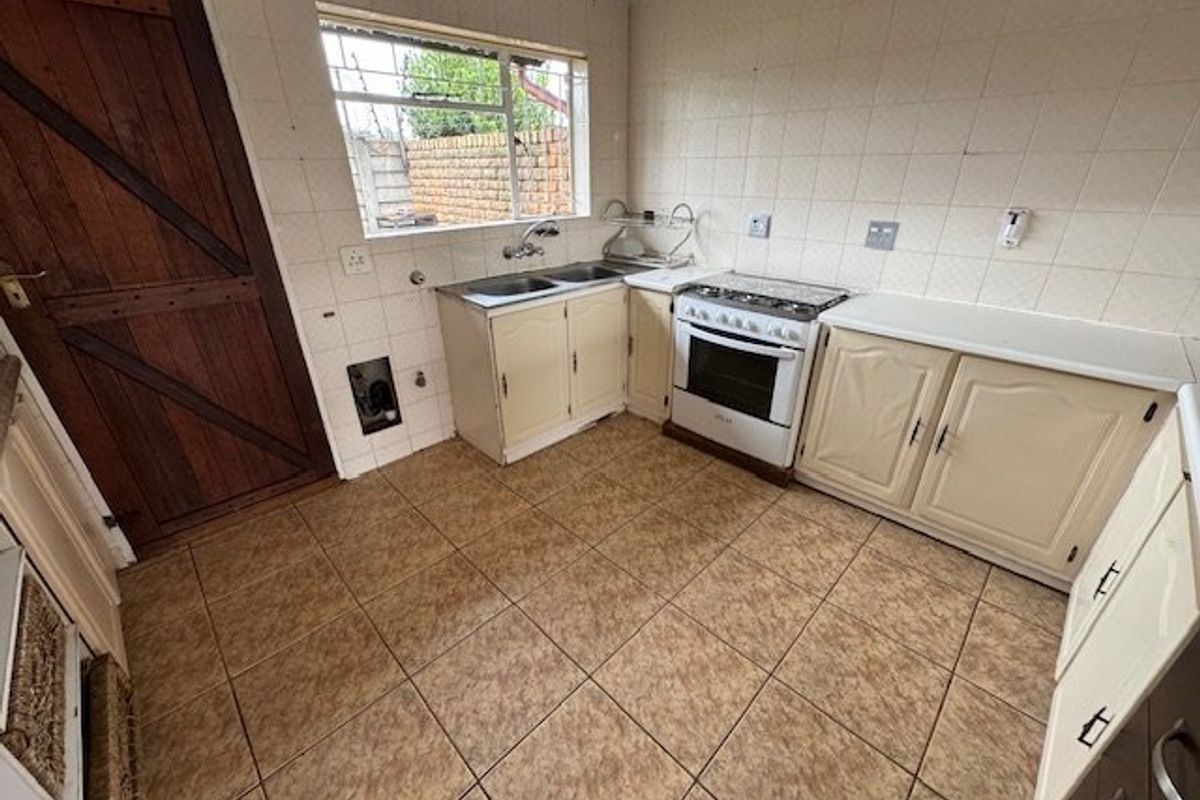 Exceptional Value in Prime Location - Photo 3