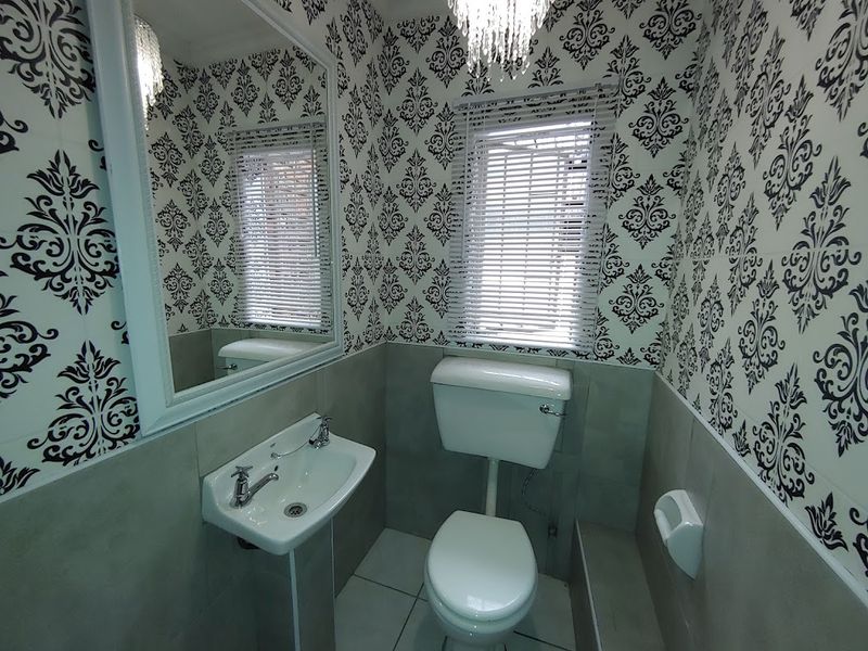 Modern Renovated Duplex in Beyers Park - Look No Further!! - Photo 9