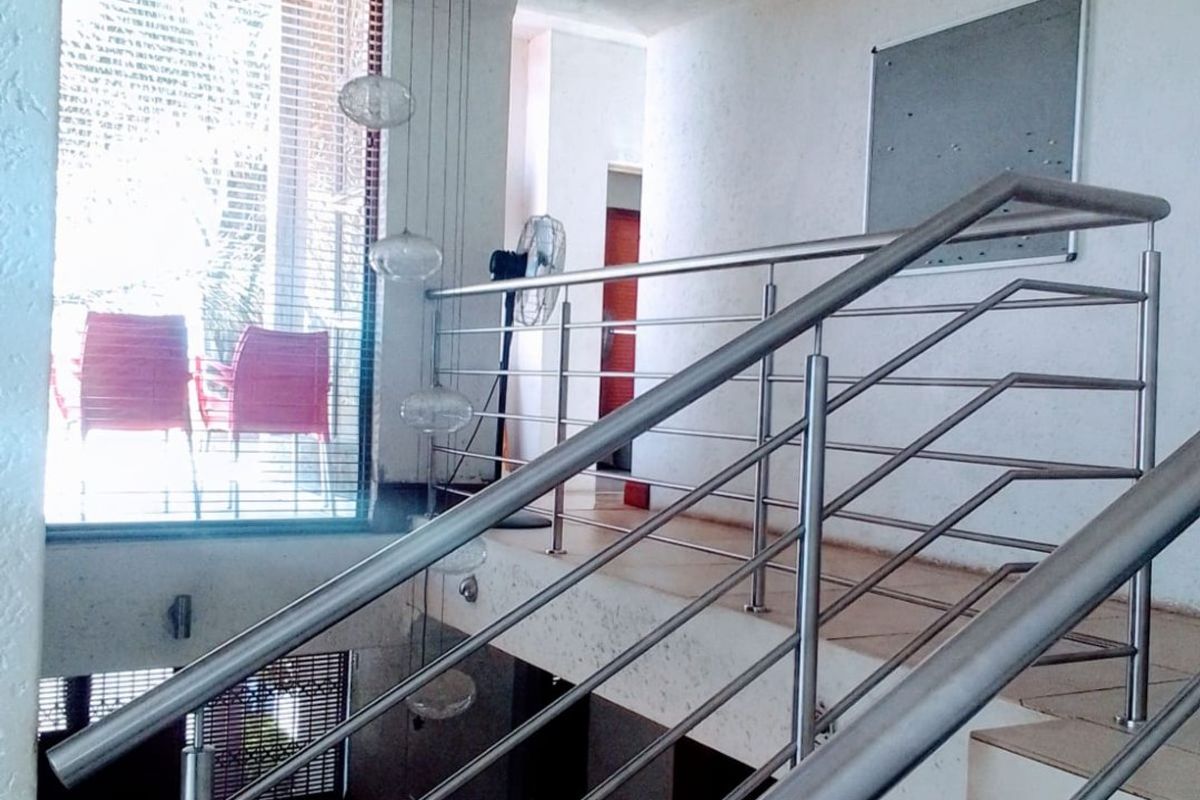 STUNNING DOUBLE STOREY PROPERTY - Photo 3