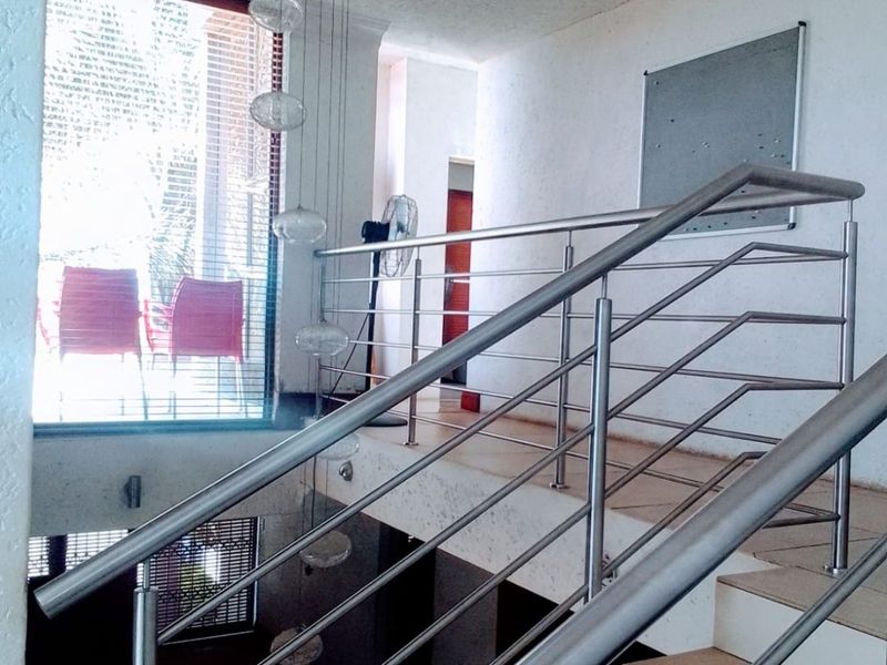 STUNNING DOUBLE STOREY PROPERTY - Photo 3