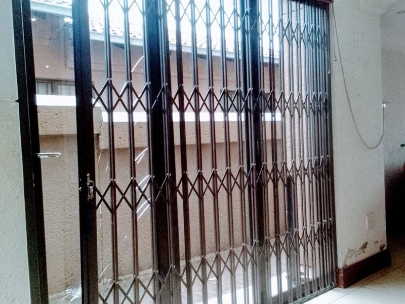 STUNNING DOUBLE STOREY PROPERTY - Photo 6