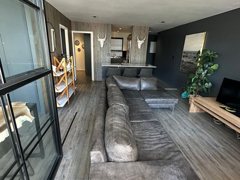 PREMIUM EXECUTIVE RESIDENCE in Fountains Hotel - Photo 7