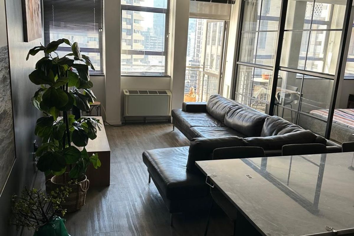 PREMIUM EXECUTIVE RESIDENCE in Fountains Hotel - Photo 3