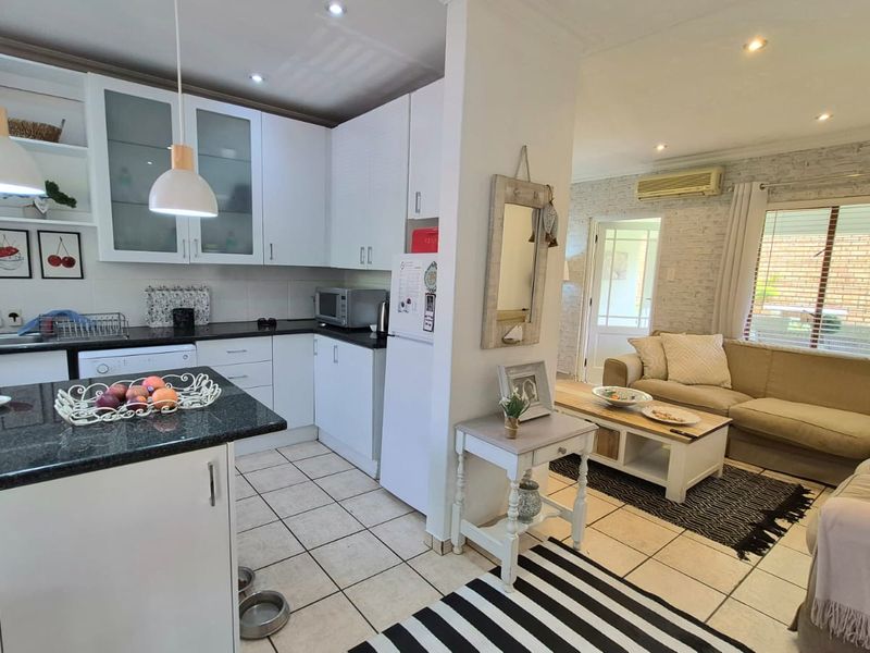 Immaculate 2-Bedroom Cluster in Secure River Bushwillow Estate - Photo 5