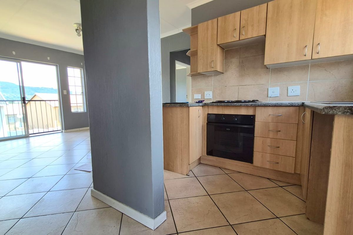 Priced to Sell – Secure 2-Bedroom Starter Apartment! - Photo 4