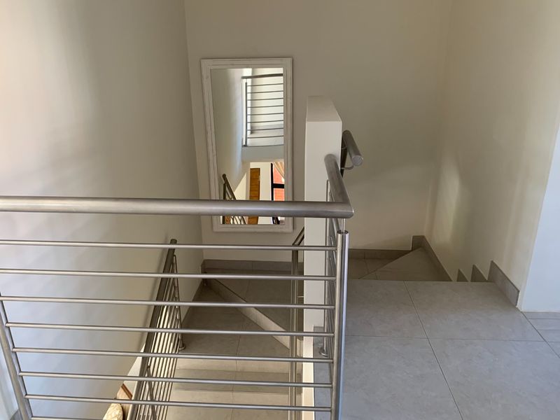 3 Bedroom 2,5 Bathroom Duplex for Sale at Olive Wood Village South, Glen Marais! - Photo 4