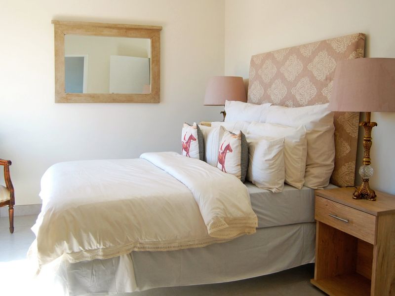 3 Bedroom 2,5 Bathroom Duplex for Sale at Olive Wood Village South, Glen Marais! - Photo 5