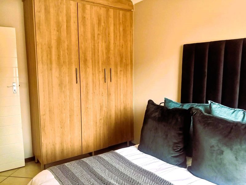 2 Bed Apartment in Sagewood for Sale - Photo 9