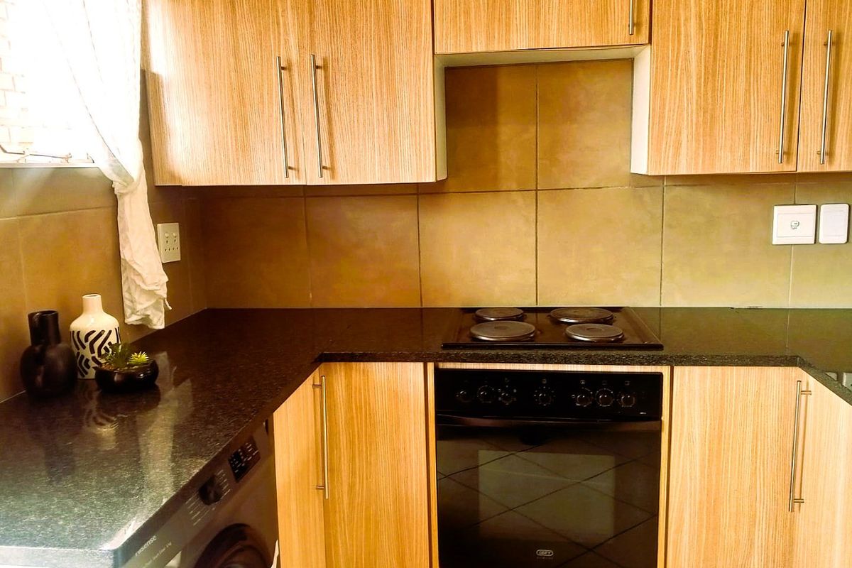 2 Bed Apartment in Sagewood for Sale - Photo 3