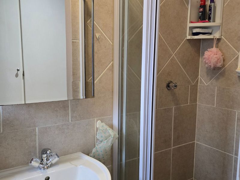 PICURE PERFECT - Photo 10