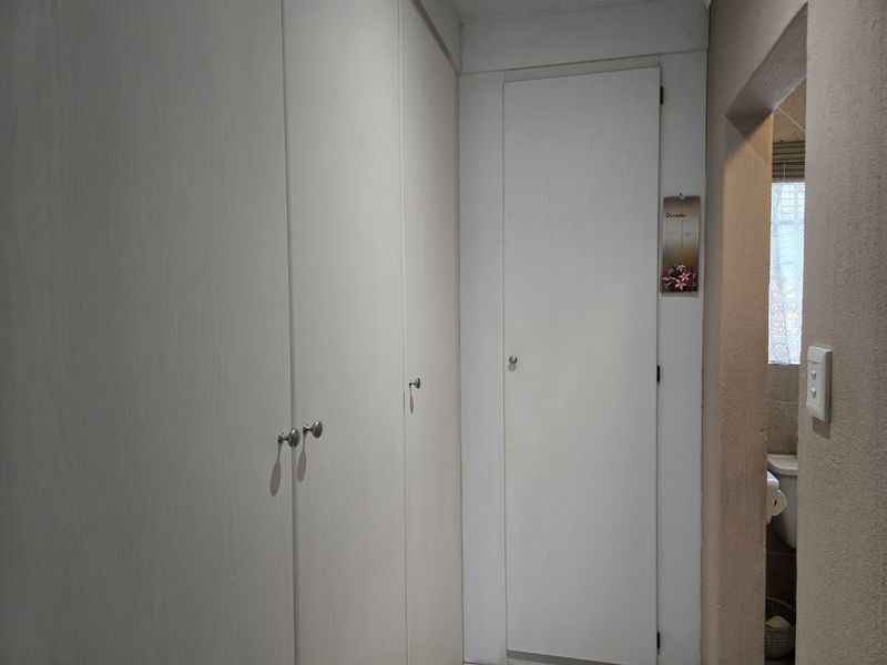 PICURE PERFECT - Photo 7