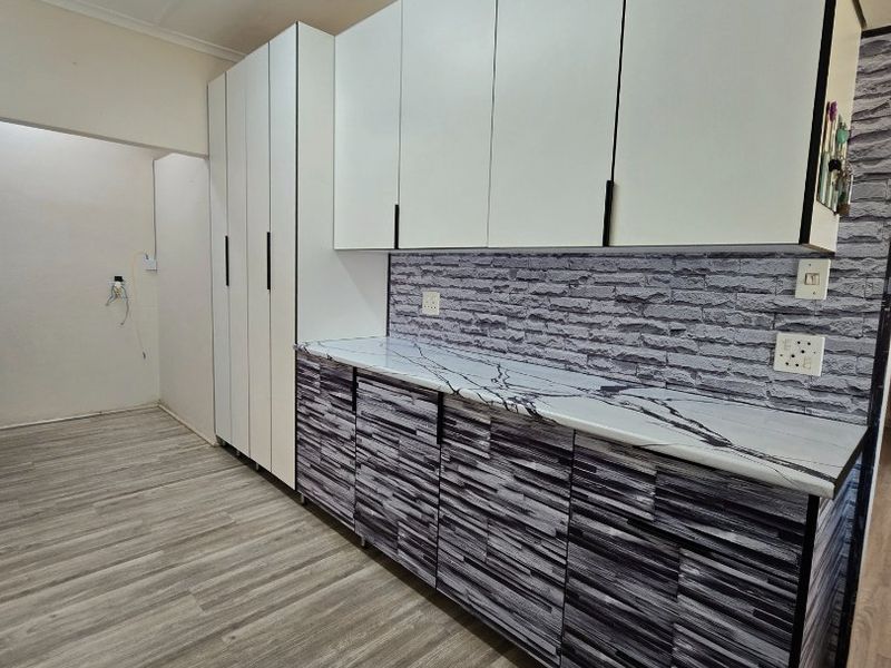 Beautifully Renovated Family Home in Stilfontein Ext 4 – Close to Shoprite - Photo 8