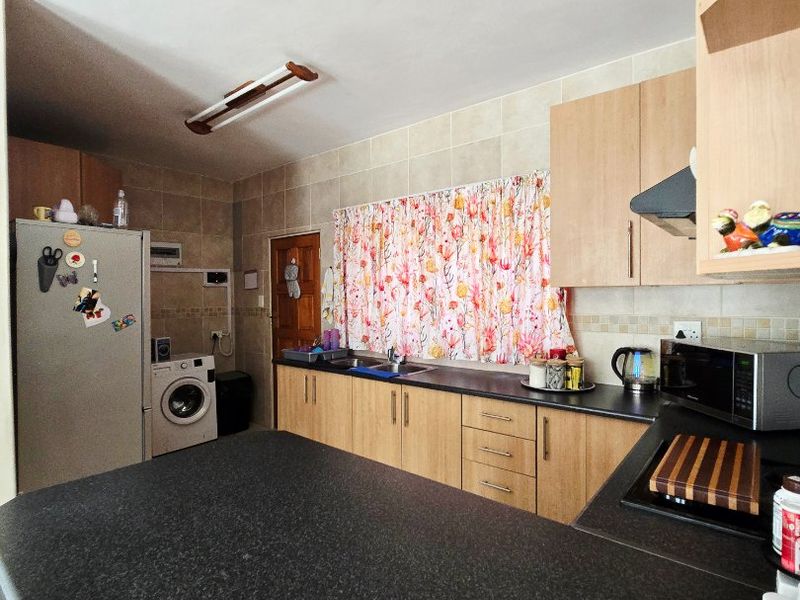 Don't miss out on this one!!! - Photo 9