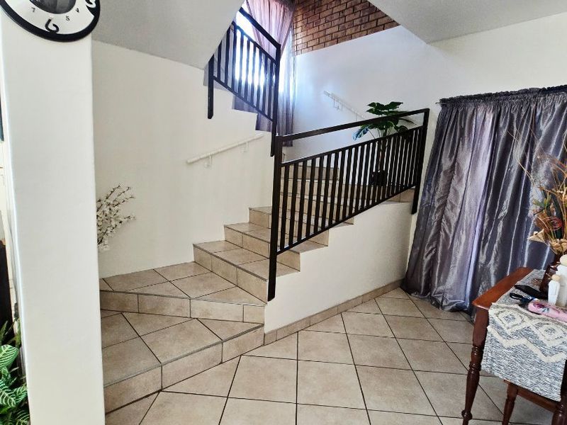 Don't miss out on this one!!! - Photo 3