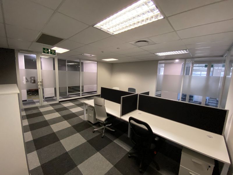 Furnished Office Available In Faerie Glen - Photo 3