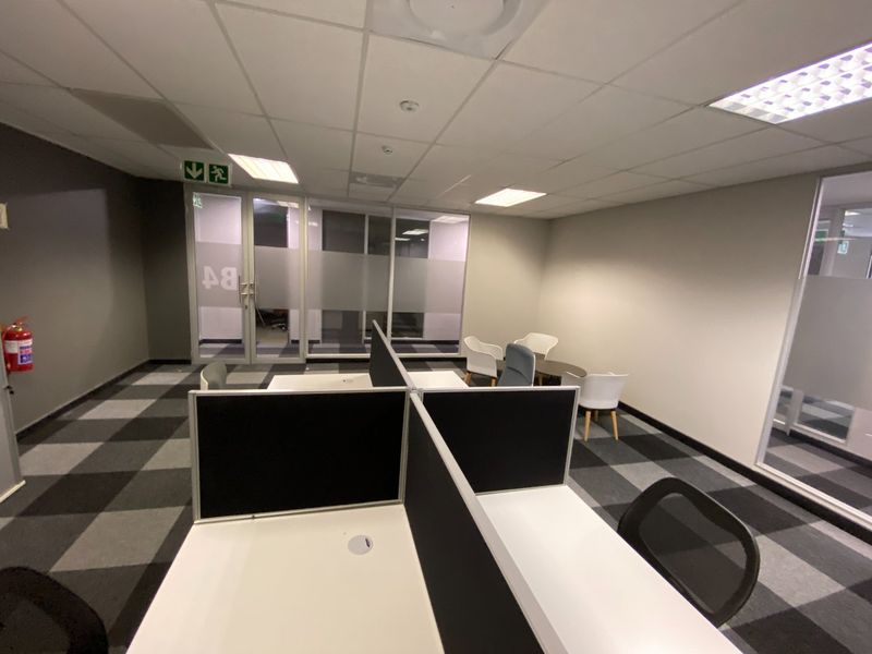 Furnished Office Available In Faerie Glen - Photo 4