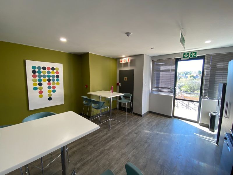 Furnished Office Available In Faerie Glen - Photo 9