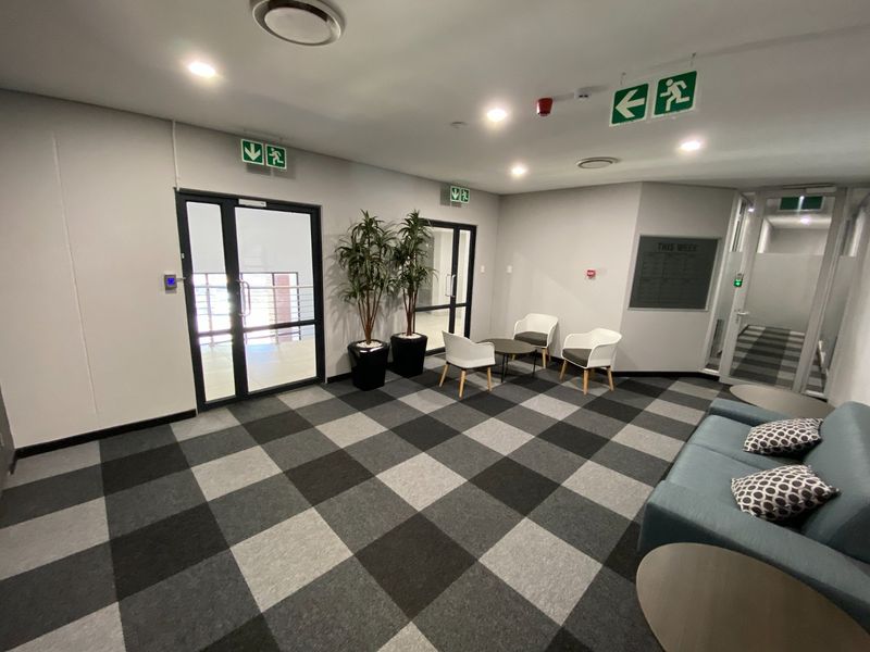 Furnished Office Available In Faerie Glen - Photo 7