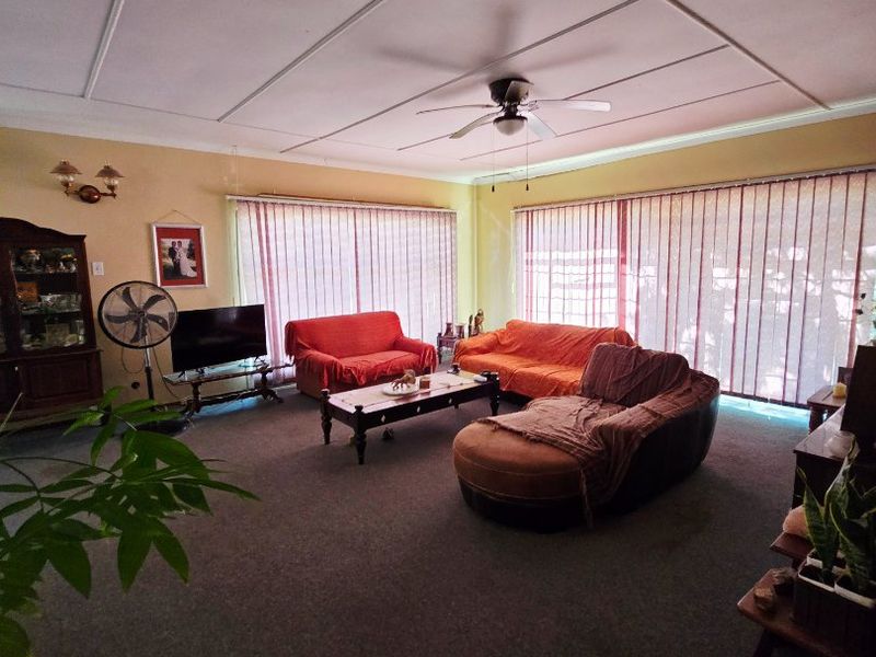 3 Bed House in Stilfontein Ext 4, Stilfontein for Sale - Photo 3