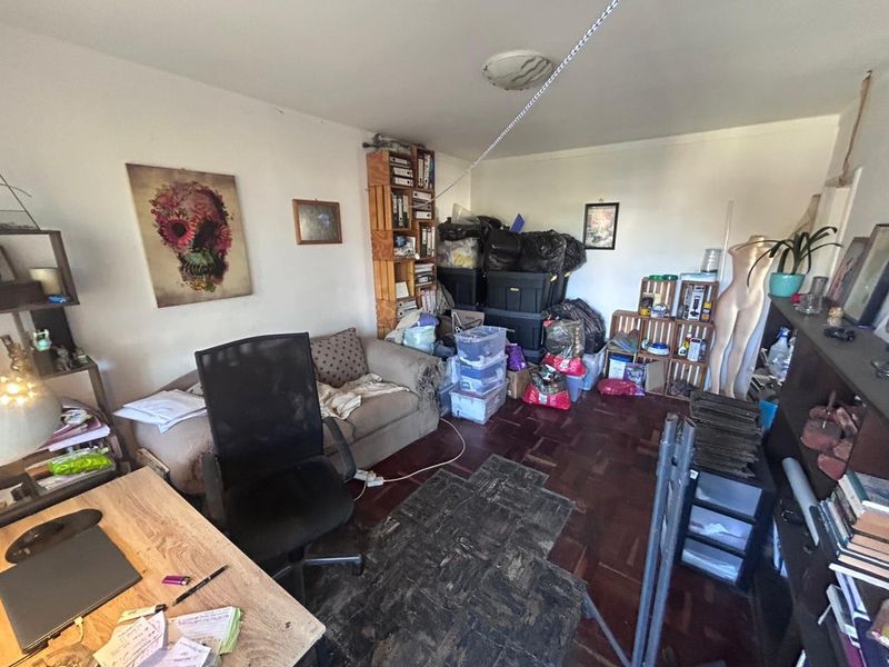 Two bedroom apartment in sought after Plumstead - Photo 8