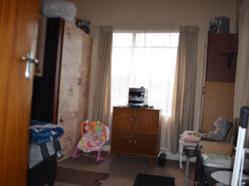 Family Home in Krugersdorp West. - Photo 6